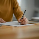 Mẫu CV Xin Việc Viết Tay: Hướng Dẫn Chi Tiết và Mẫu Mới Nhất 2025