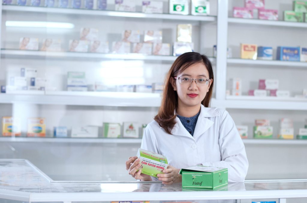 Mẫu CV dược sĩ nhà thuốc nổi bật với kinh nghiệm tư vấn thuốc, quản lý kho và chăm sóc khách hàng